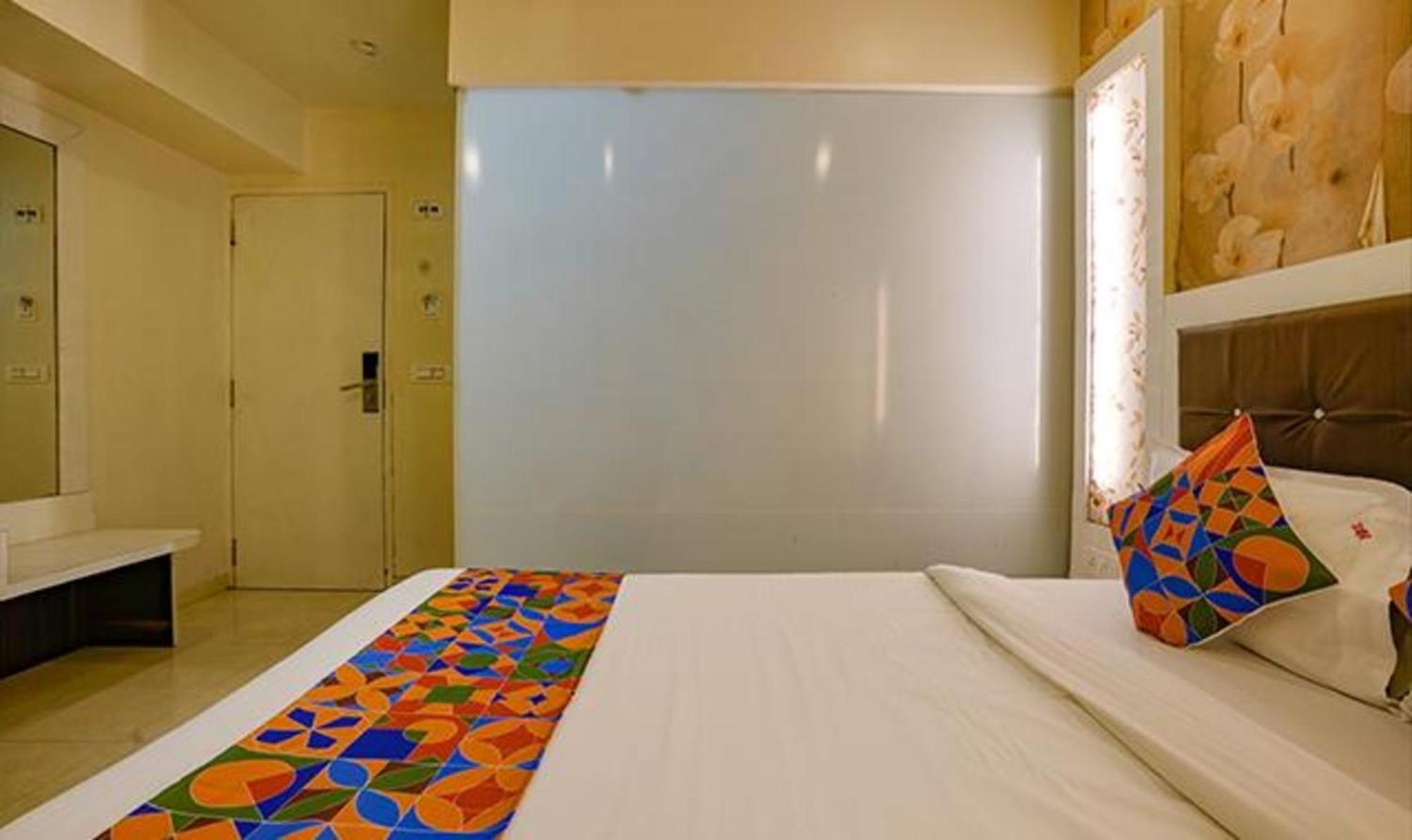 Fabexpress Veera Residency Hotel Mumbai Bagian luar foto