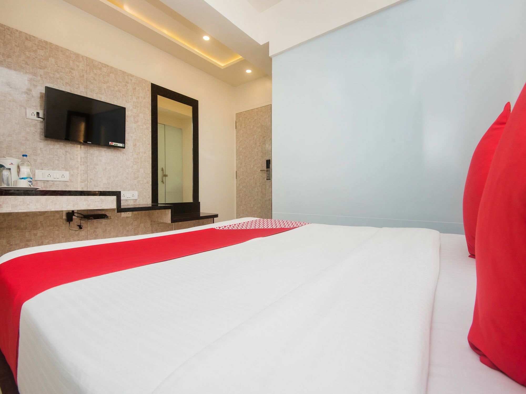 Fabexpress Veera Residency Hotel Mumbai Bagian luar foto